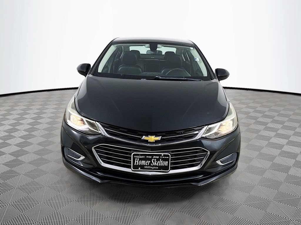 Used 2017 Chevrolet Cruze Premier FWD image 2