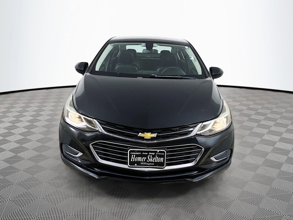 Used 2017 Chevrolet Cruze Premier FWD image 2