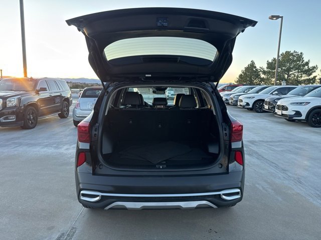 Used 2023 Kia Seltos S image 26