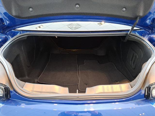 Certified 2020 Chevrolet Camaro LT w/ RS Package image 28