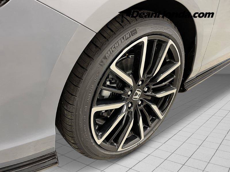 New 2025 Honda Accord Touring image 11