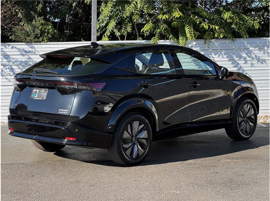 Used 2024 Nissan Ariya AWD image 12