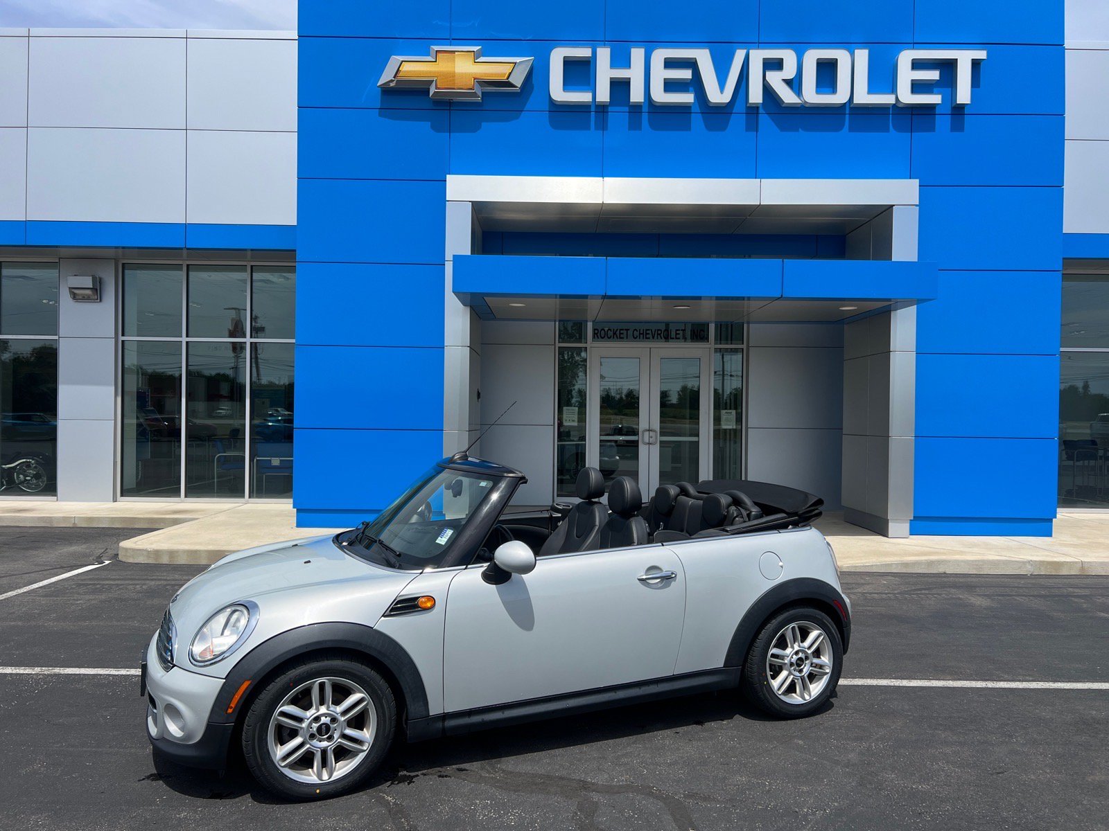 Used 2012 MINI Cooper Convertible FWD image 12