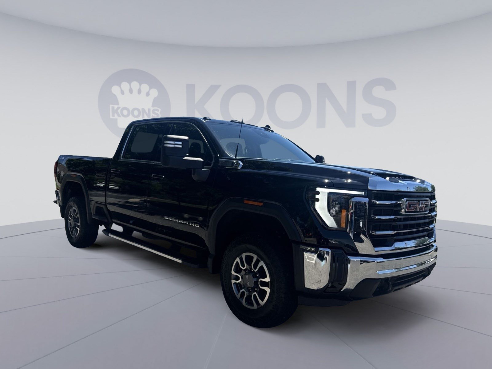 Used 2024 GMC Sierra 2500 SLE w/ SLE Value Package; AWD/4WD image 10