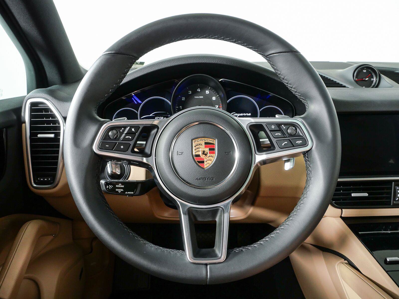Certified 2020 Porsche Cayenne AWD/4WD image 10