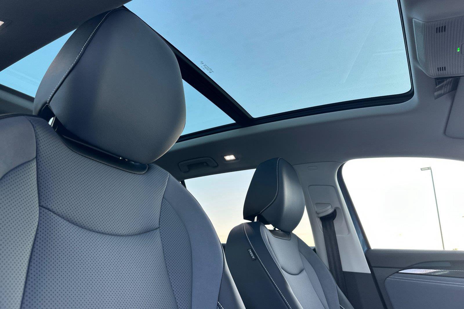 New 2026 Volkswagen Tiguan SE AWD/4WD image 16