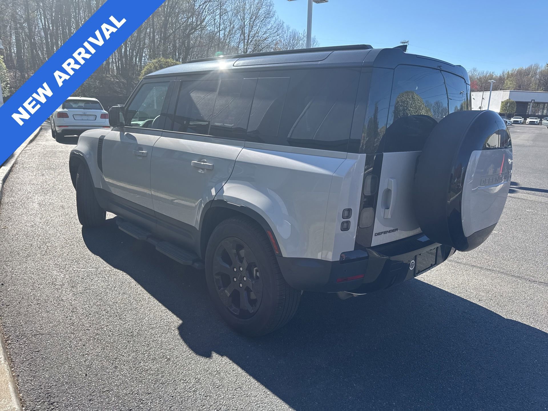 Used 2026 Land Rover Defender 110 S image 4