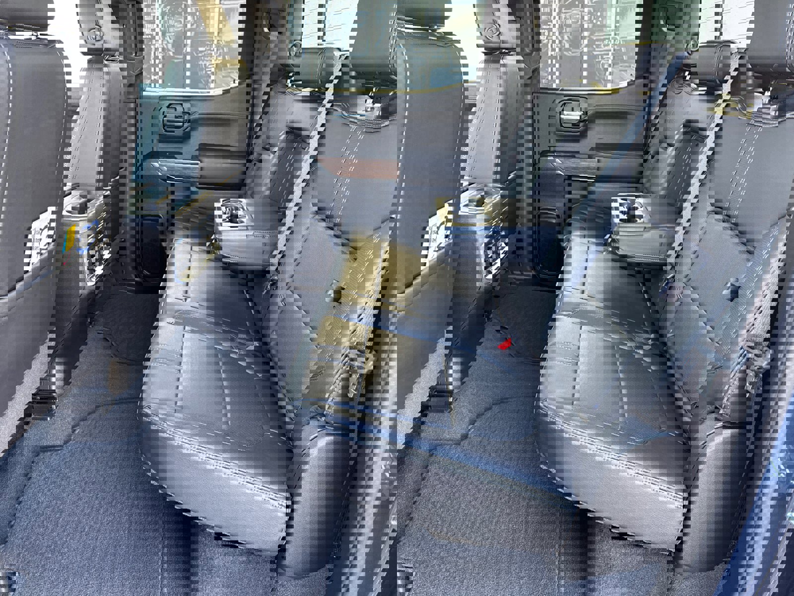 Certified 2021 Chevrolet Silverado 1500 High Country w/ Technology Package image 19