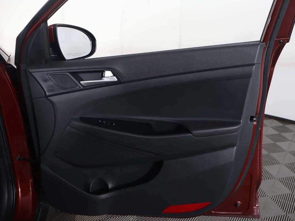 Used 2019 Hyundai Tucson Value FWD image 21