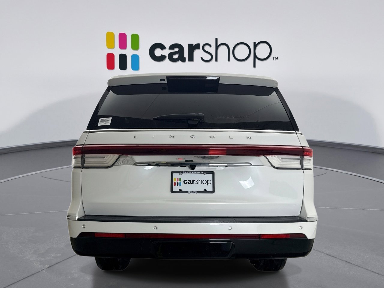 Used 2023 Lincoln Navigator L Reserve w/ Monochromatic Package image 4