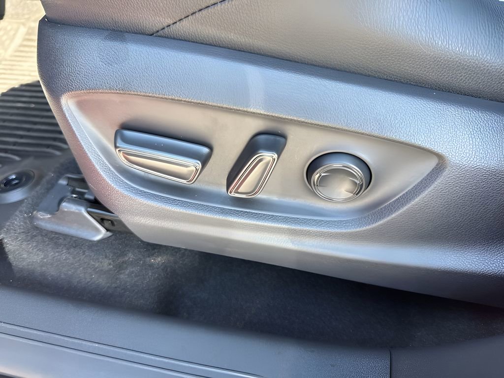 Used 2023 Subaru Solterra AWD image 10