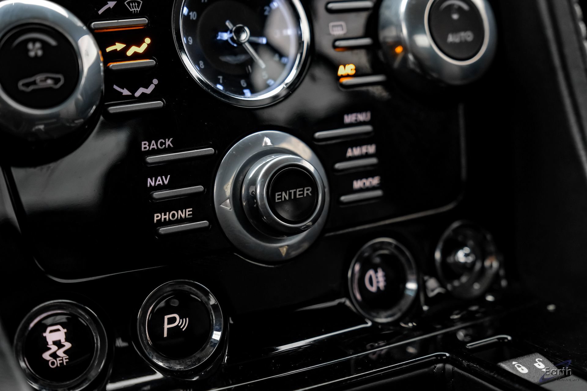 Used 2014 Aston Martin V8 Vantage S RWD image 69