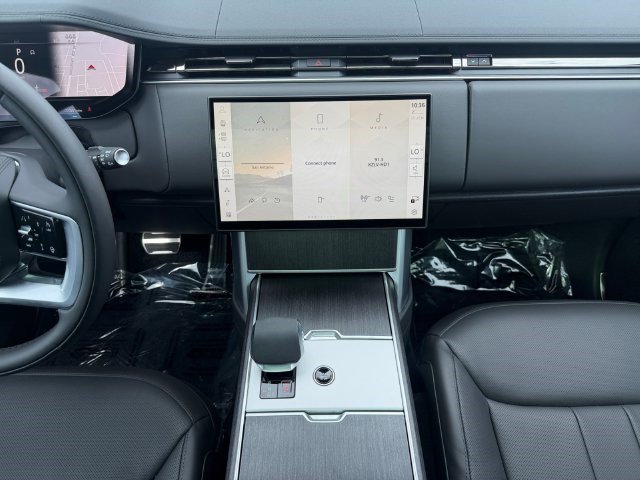 Certified 2026 Land Rover Range Rover Long Wheelbase SE AWD/4WD image 15