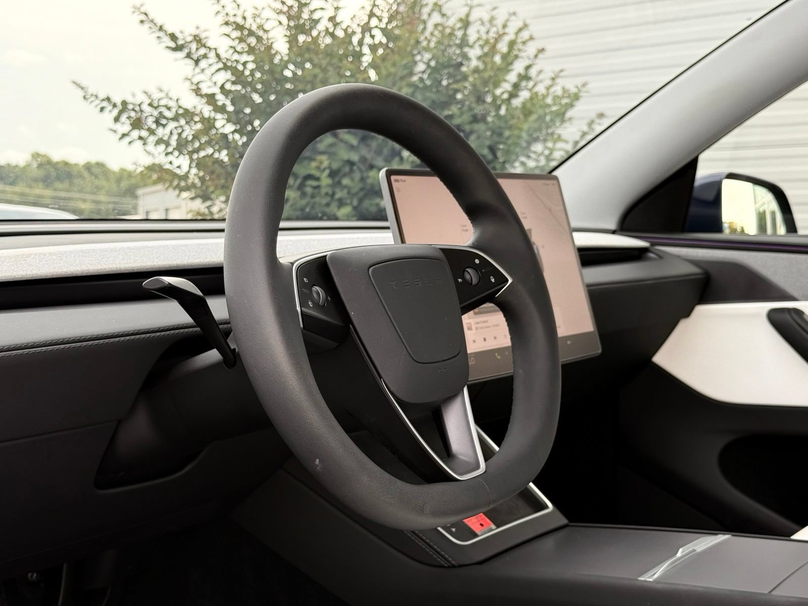 Used 2026 Tesla Model Y 2WD image 24