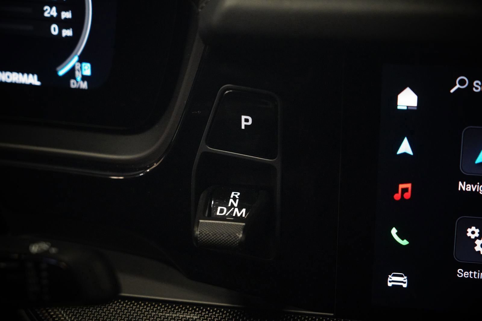 Used 2025 Porsche Cayenne Turbo GT image 23