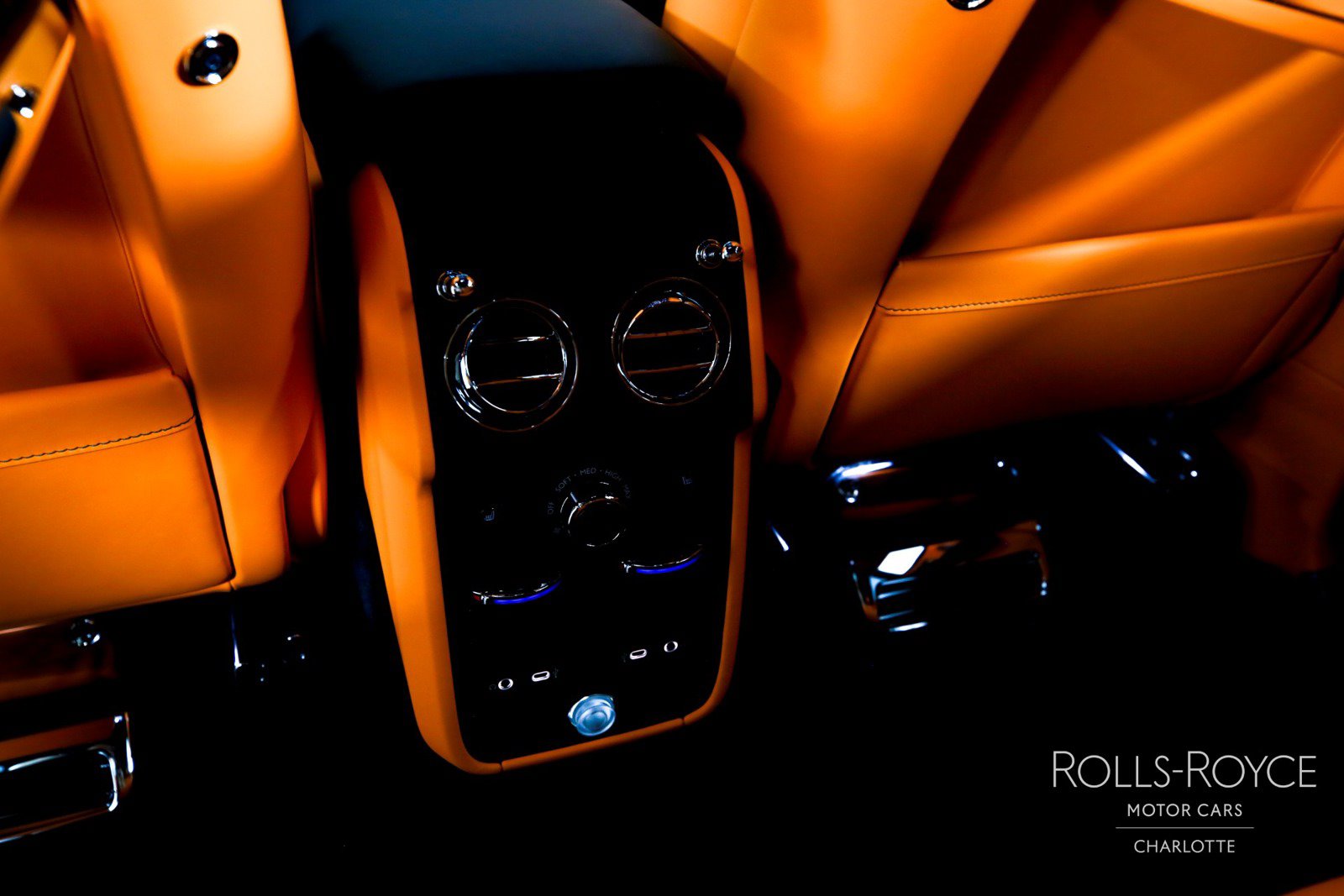 New 2026 Rolls-Royce Cullinan AWD/4WD image 21