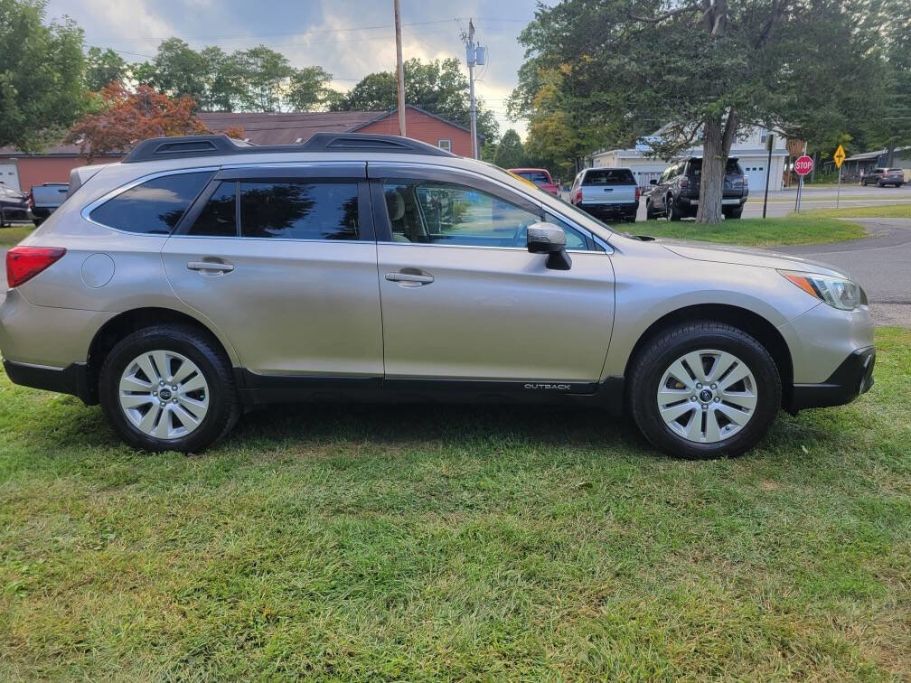 Used 2015 Subaru Outback 2.5i Premium image 3