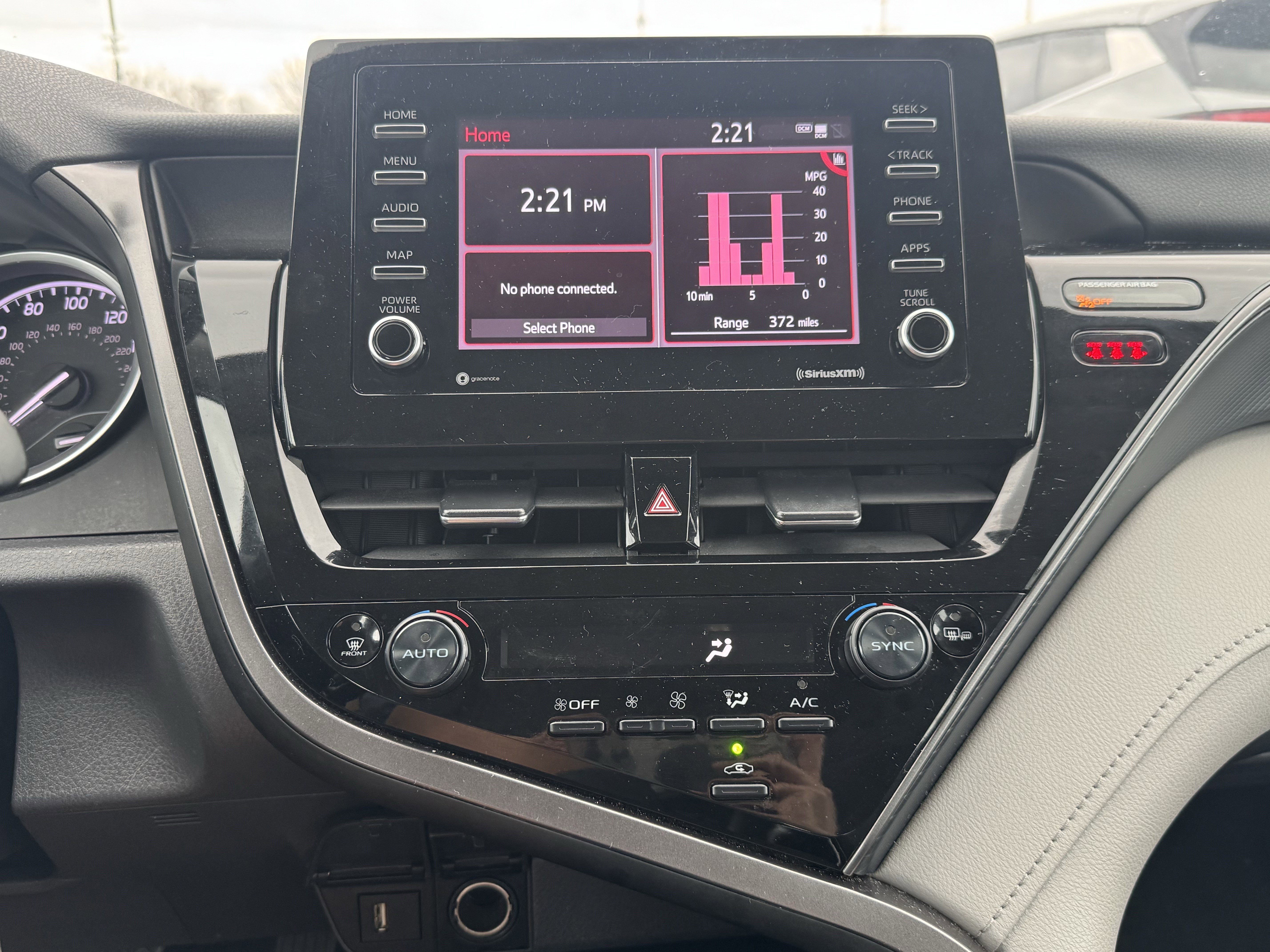 Used 2024 Toyota Camry LE image 12