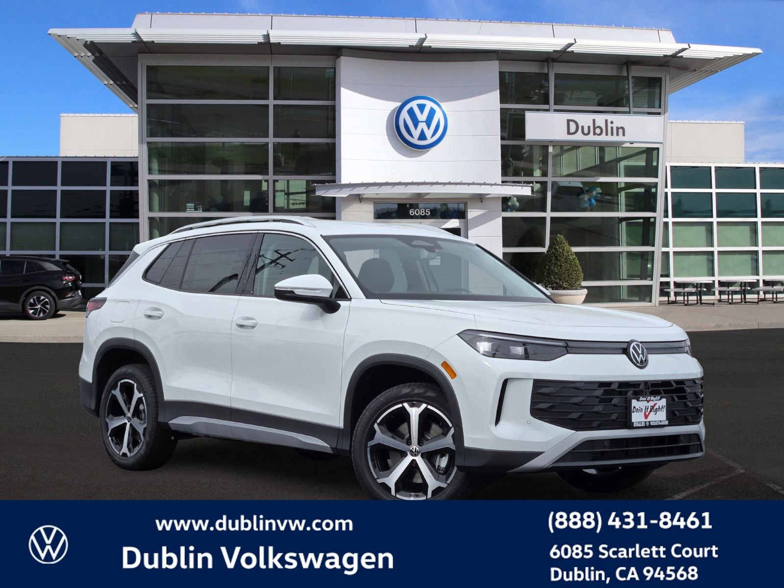 New 2026 Volkswagen Tiguan SE AWD/4WD image 1