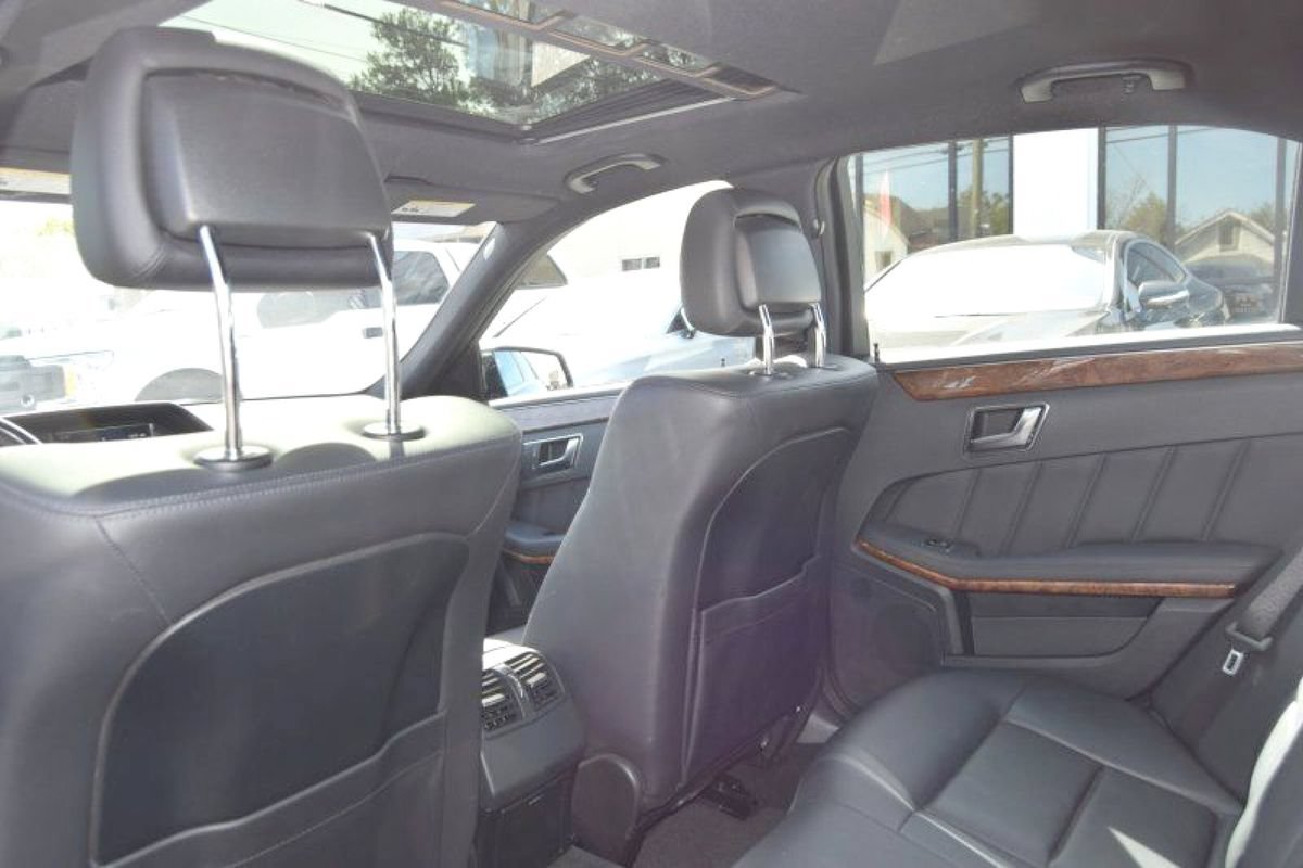 Used 2013 Mercedes-Benz E 350 4MATIC Sedan image 36