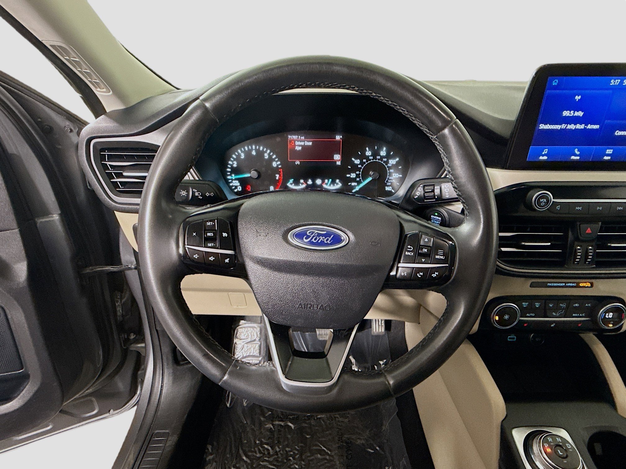 Used 2021 Ford Escape SE w/ Cold Weather Package image 13