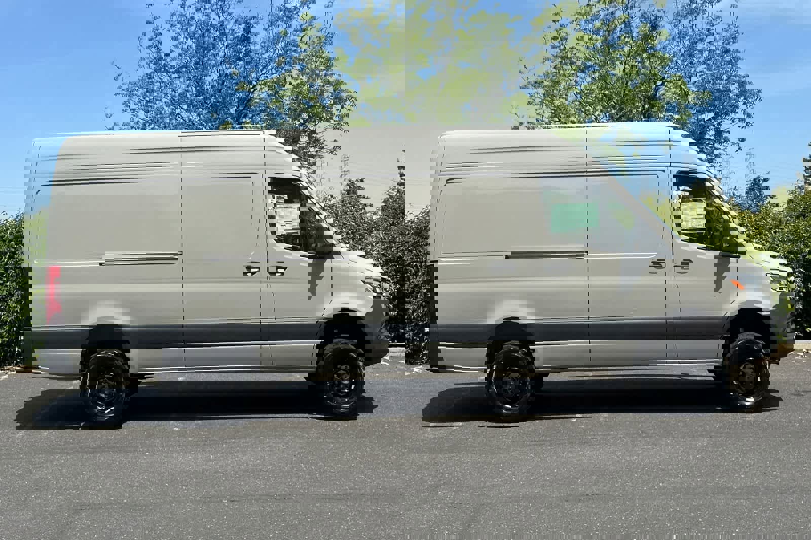 New 2025 Mercedes-Benz Sprinter 2500 image 2