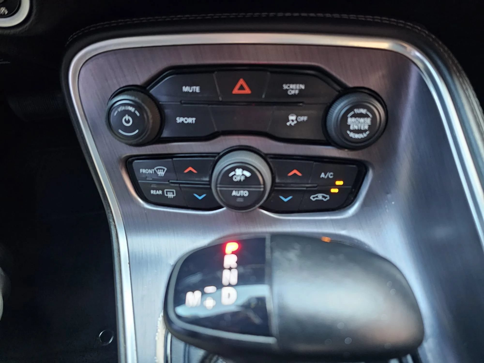Used 2018 Dodge Challenger SXT RWD image 23