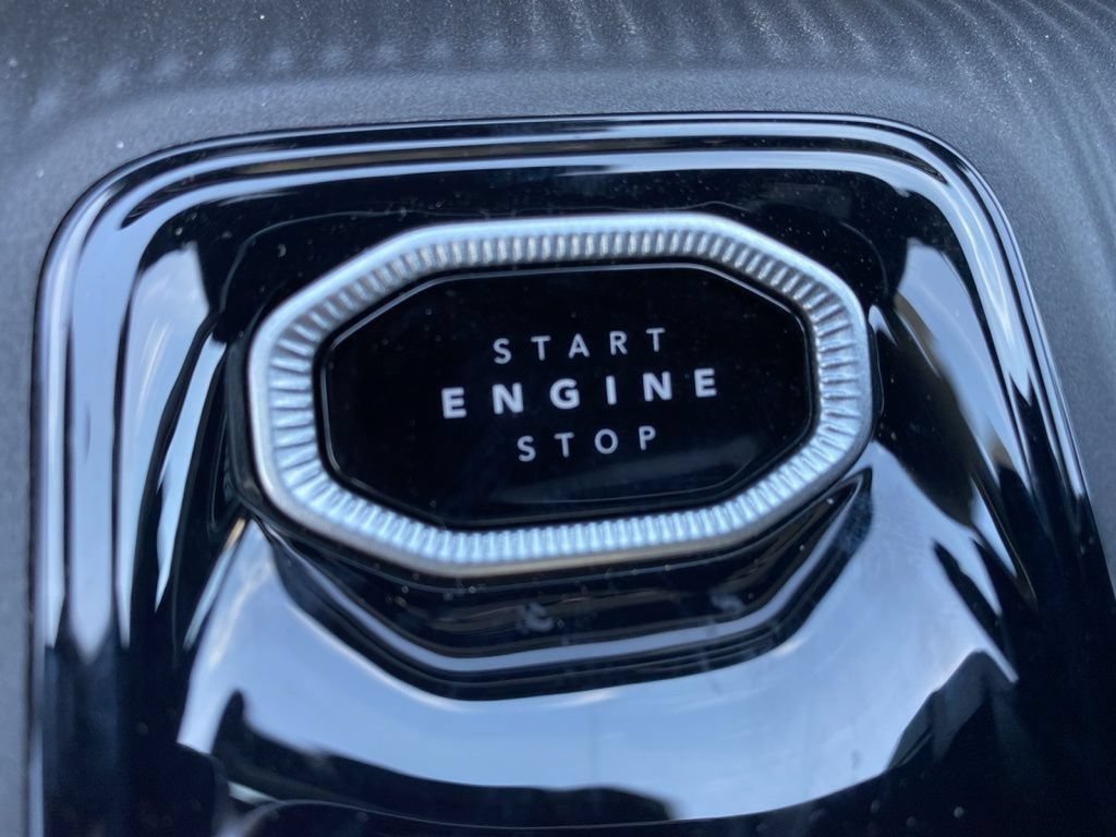New 2026 Jeep Cherokee Limited AWD/4WD image 32