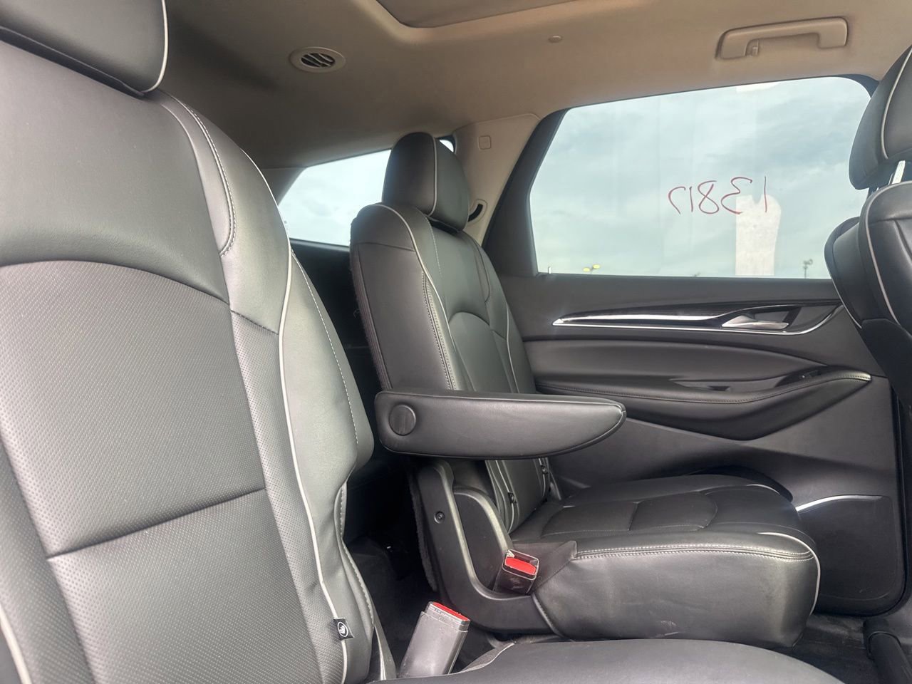 Used 2020 Buick Enclave Avenir w/ Avenir Technology Package FWD image 33