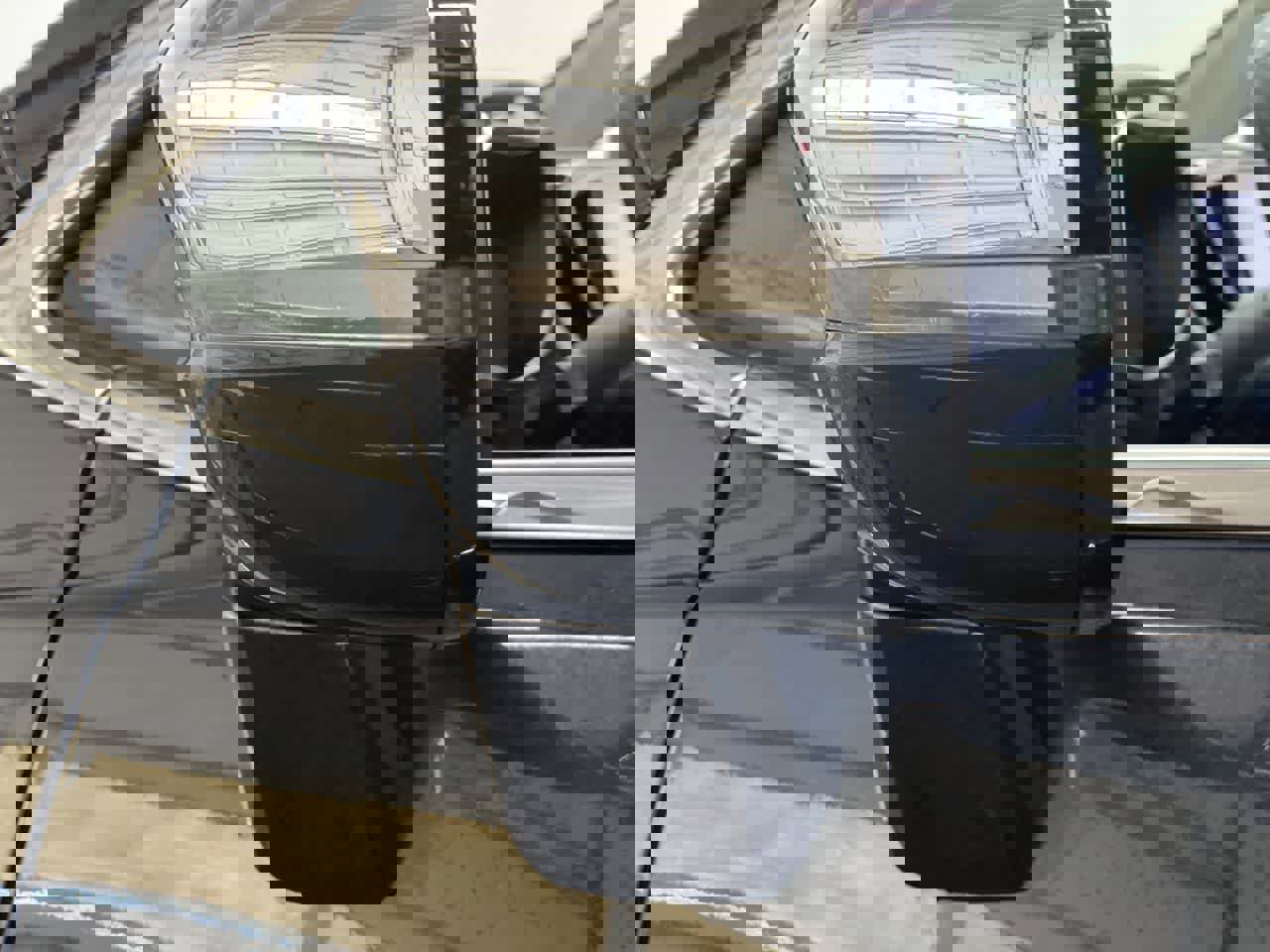 Used 2023 Chrysler Pacifica Limited image 31