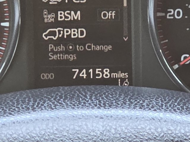 Used 2018 Toyota RAV4 SE w/ Power Extra Value Package FWD image 23