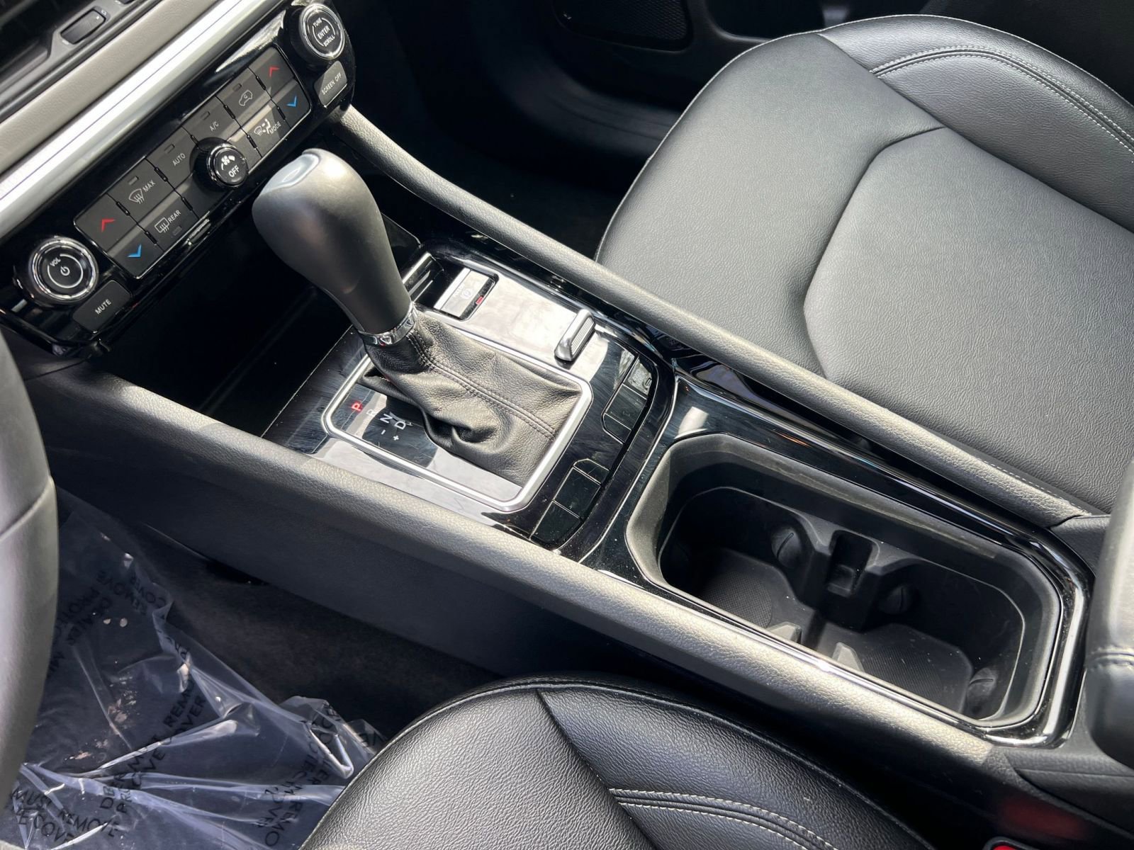 Used 2025 Jeep Compass Limited image 37