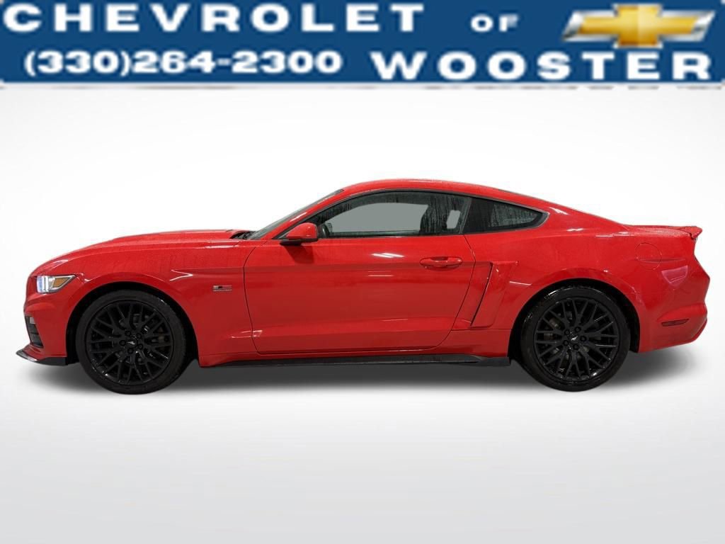 Used 2017 Ford Mustang Coupe image 2