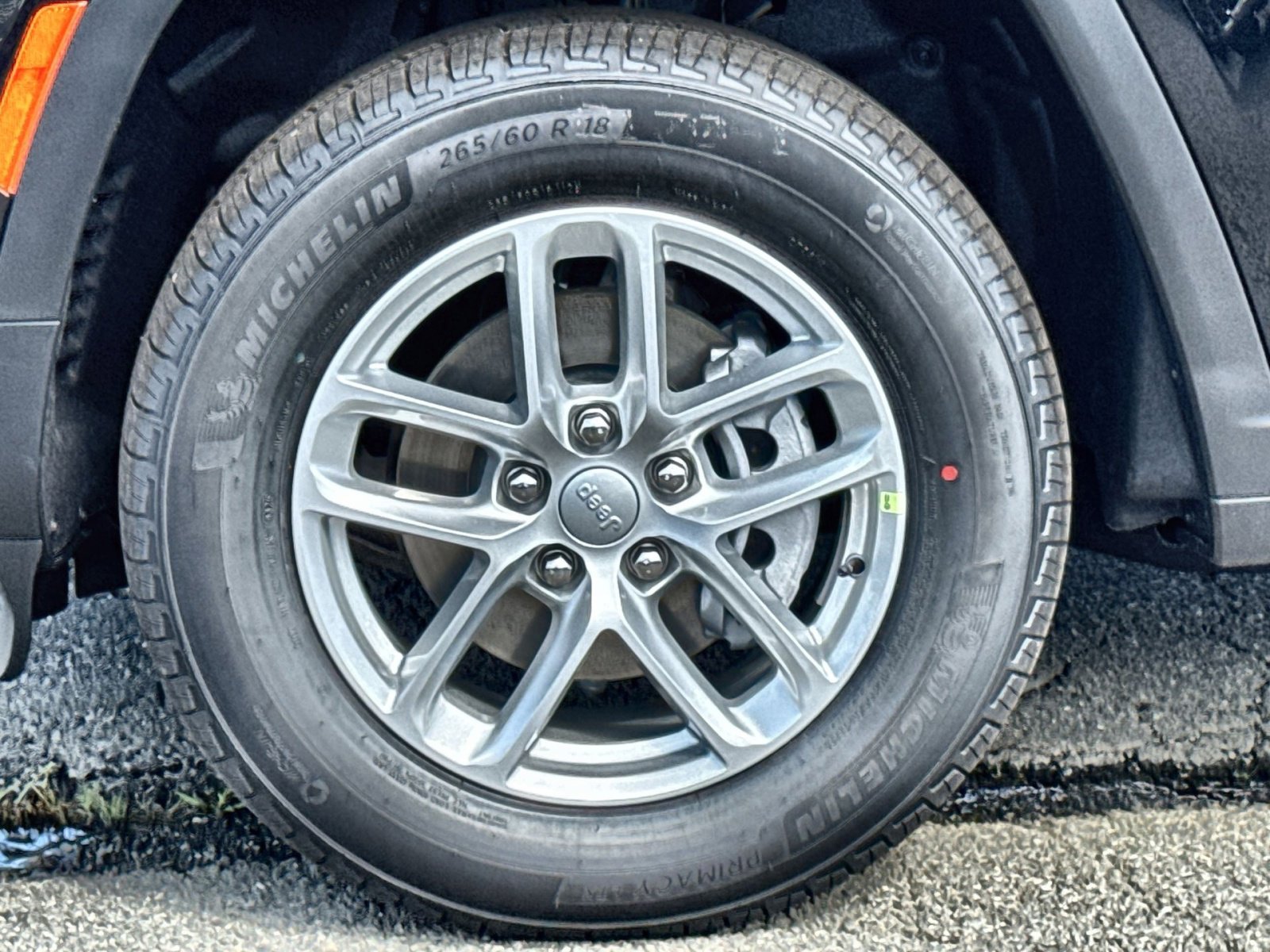 New 2025 Jeep Grand Cherokee Laredo X w/ Luxury Tech Group I image 12