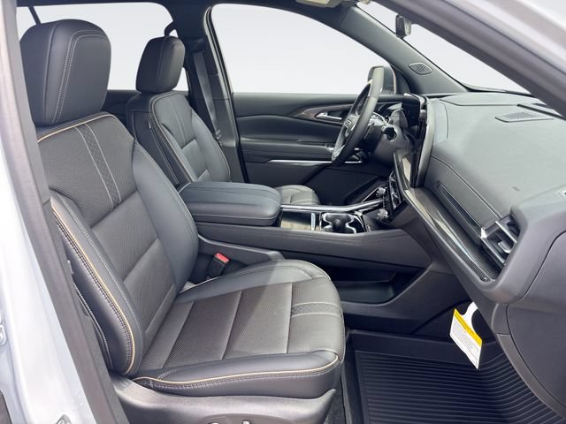 Used 2026 Chevrolet Traverse High Country w/ LPO, Floor Liner Package AWD/4WD image 27