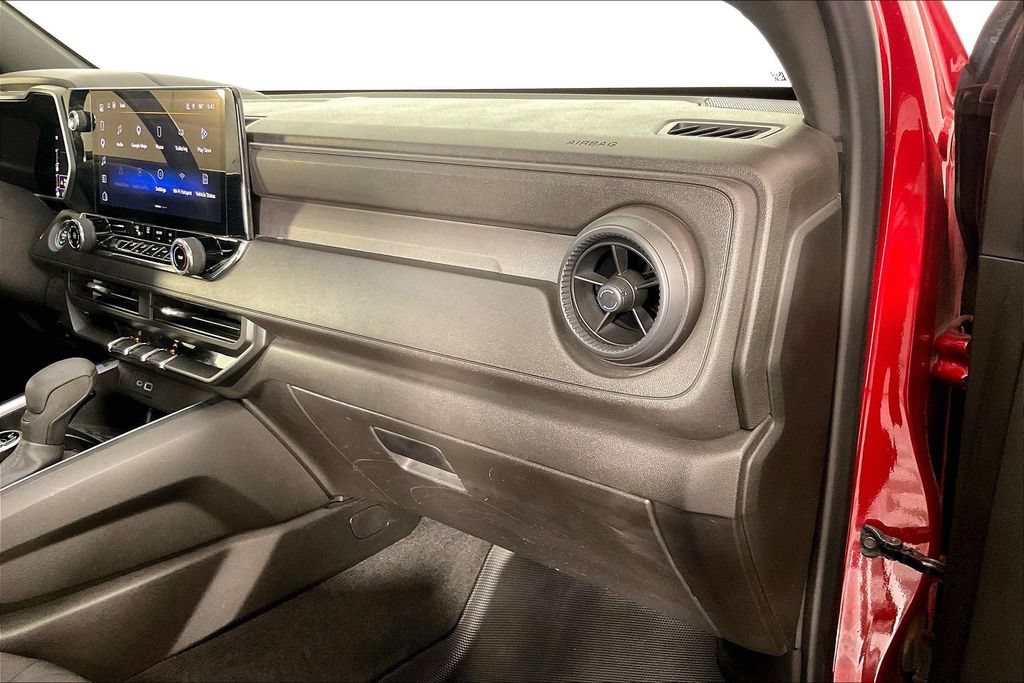Used 2023 Chevrolet Colorado Trail Boss w/ Technology Package AWD/4WD image 18