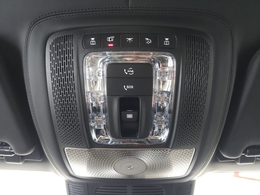 Used 2025 Mercedes-Benz Maybach GLS 600 4MATIC image 25