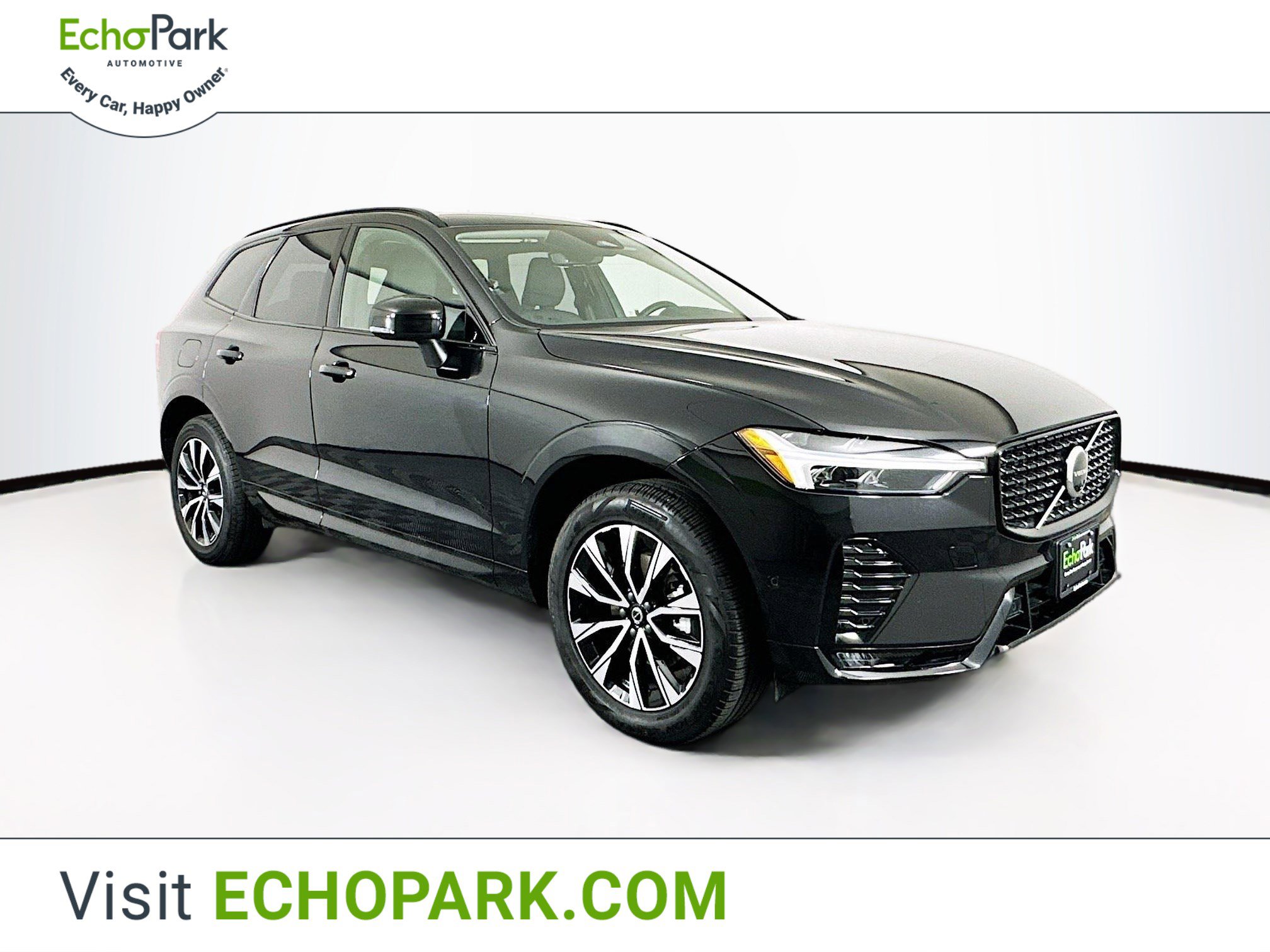 Used 2025 Volvo XC60 B5 Plus image 1