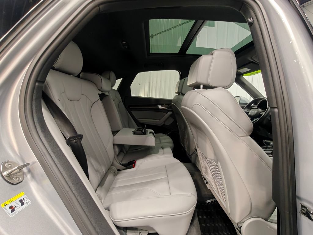 Used 2022 Audi Q5 2.0T Premium Plus w/ Premium Plus Package AWD/4WD image 24