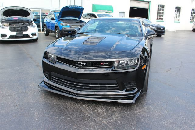 Used 2014 Chevrolet Camaro Z/28 RWD image 3