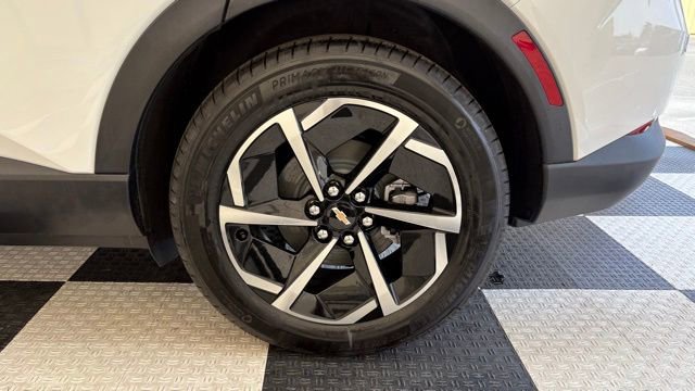 New 2026 Chevrolet Equinox EV LT FWD image 12