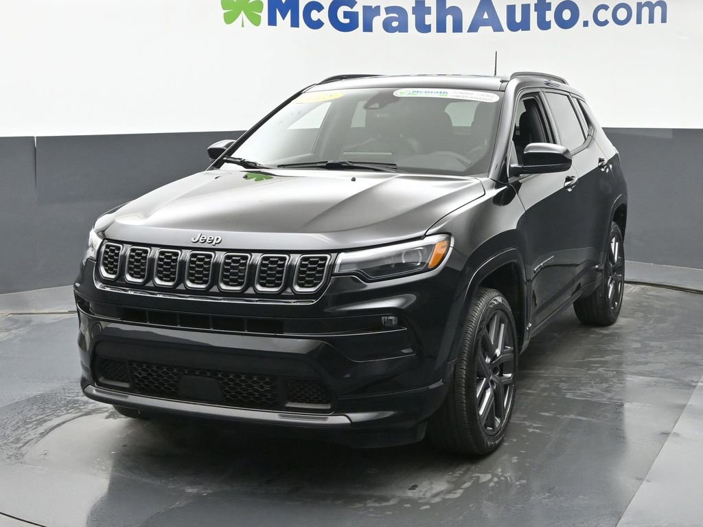 Used 2025 Jeep Compass Limited w/ High Altitude Package image 19
