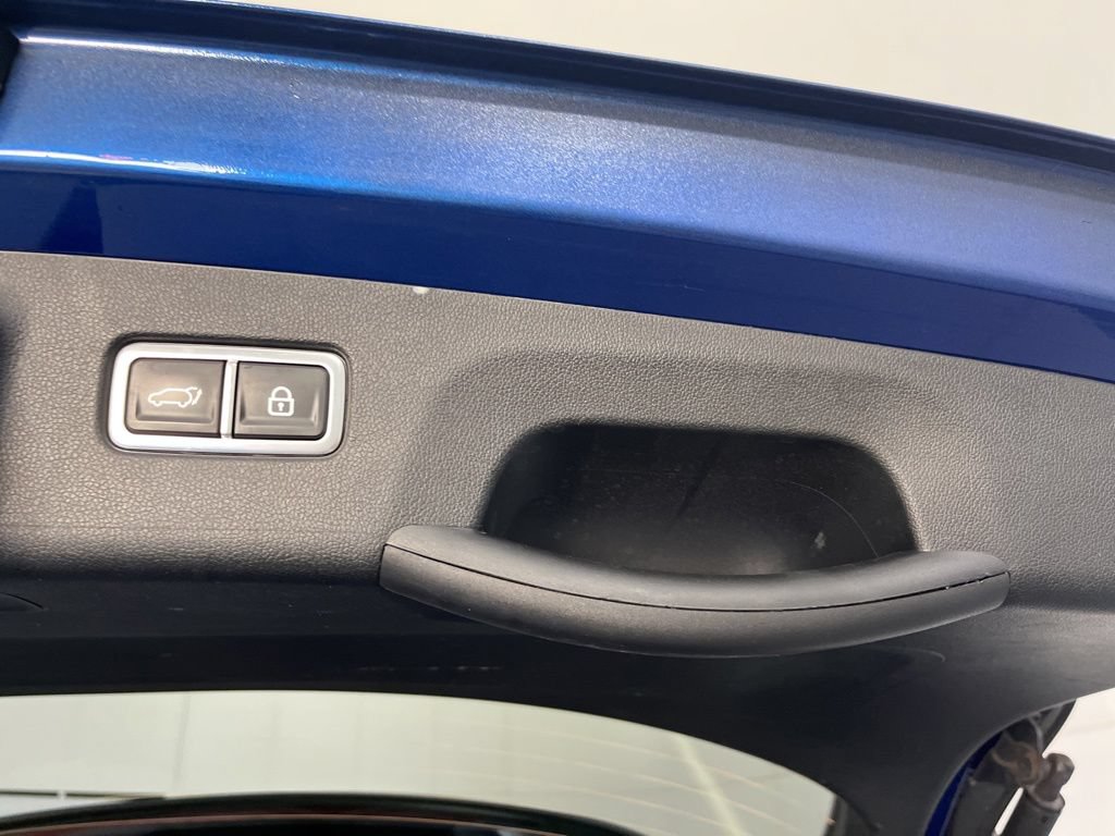 Used 2023 Kia Sorento EX w/ Panoramic Sunroof Package FWD image 14