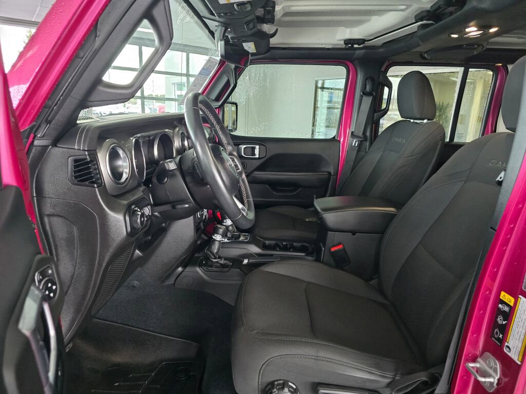 Used 2022 Jeep Wrangler Unlimited Sahara image 20