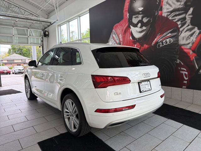 Used 2020 Audi Q5 2.0T Premium Plus w/ Premium Plus Package AWD/4WD image 3