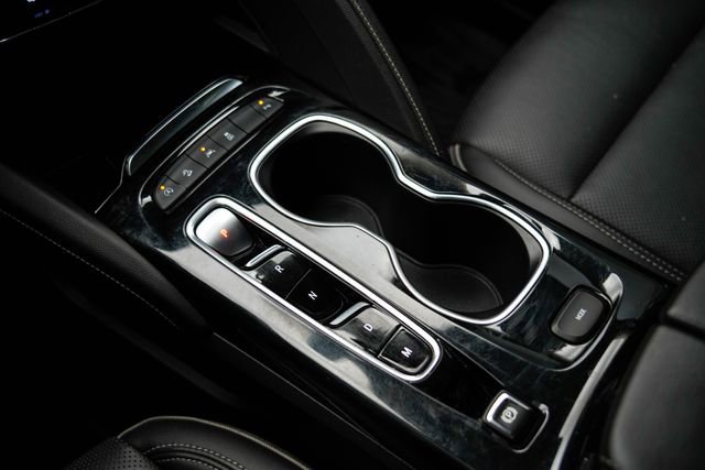 Used 2023 Buick Envision Essence image 30