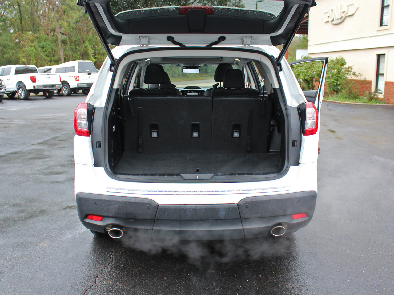 Used 2023 Subaru Ascent Touring image 13