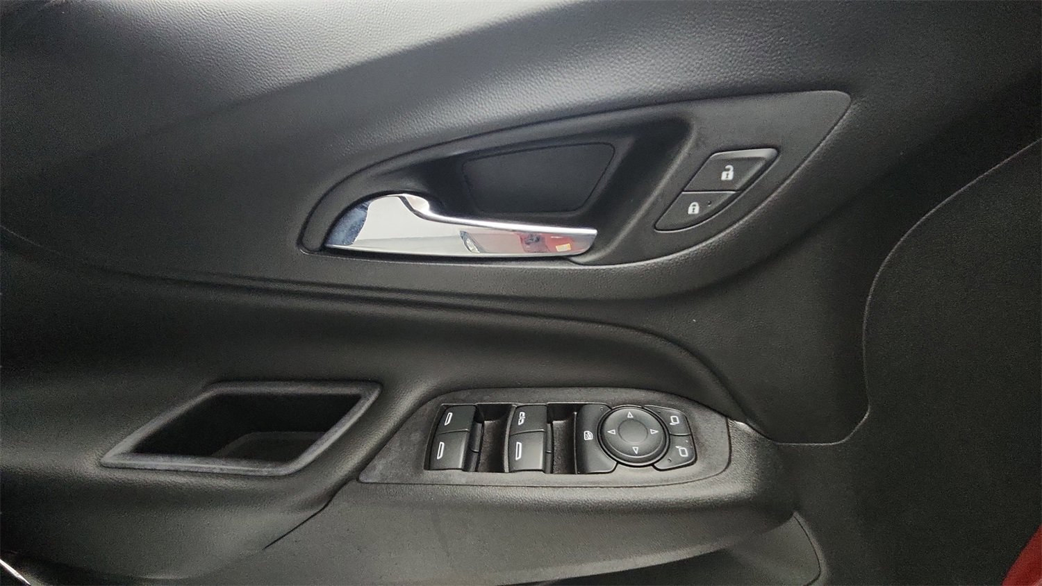 Used 2019 Chevrolet Equinox LT image 14