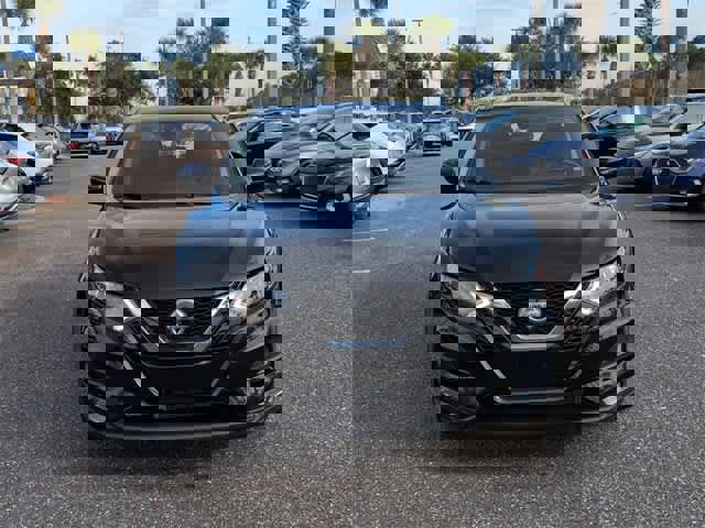 Used 2022 Nissan Rogue Sport SV image 3