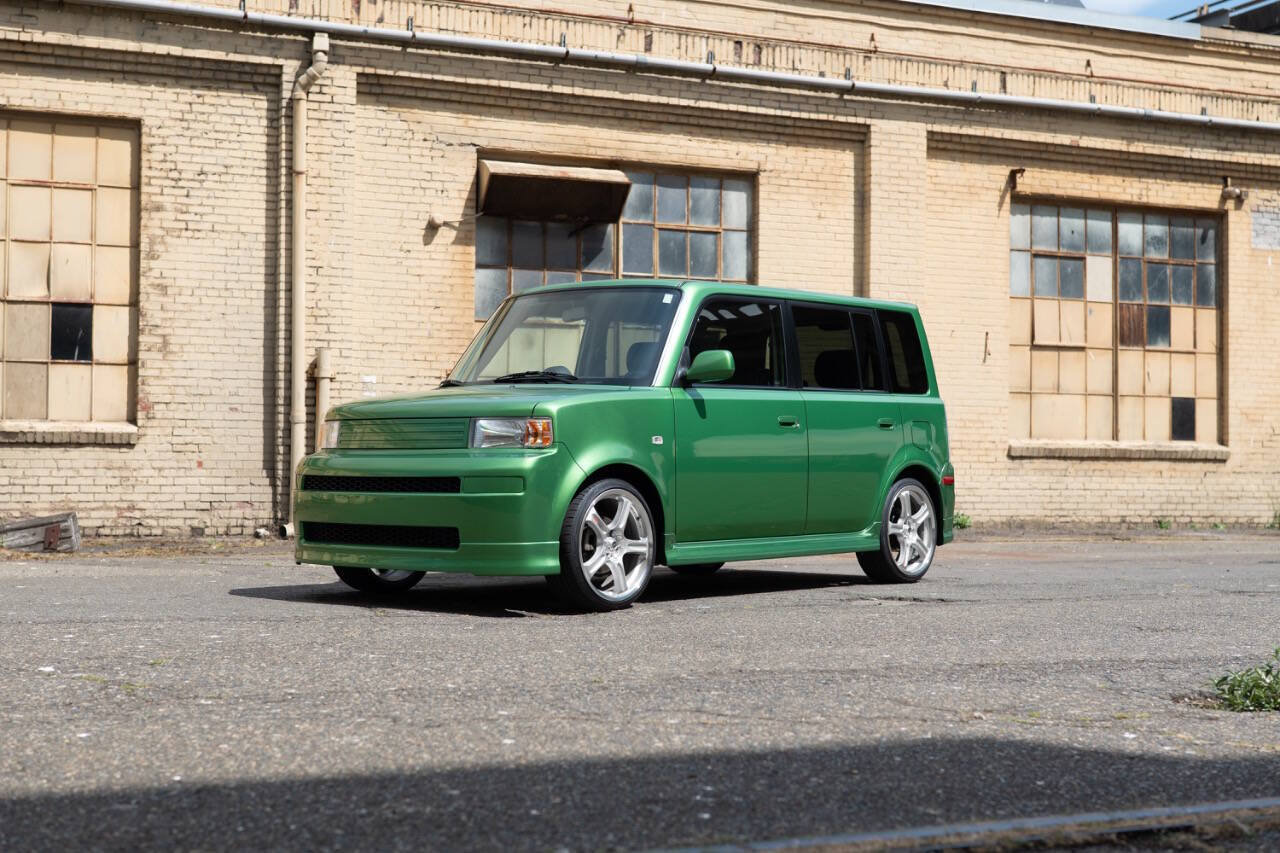 Used 2006 Scion xB FWD image 2